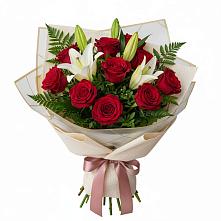 Букет цветов из:  Лилии и Розы в Дятьково
