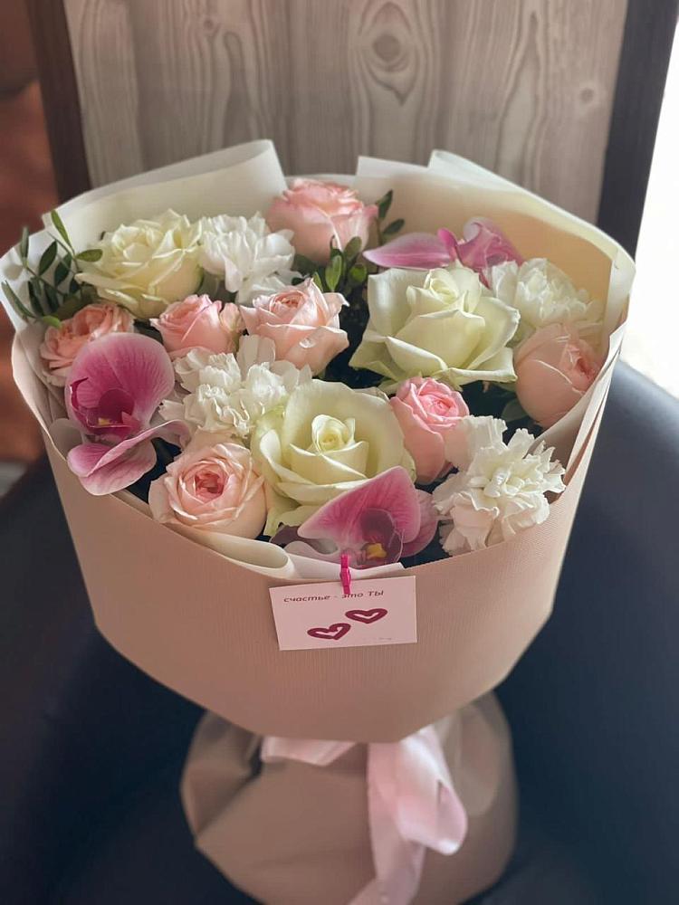 Букет цветов из: Орхидеи, Розы и Гвоздики в Дятьково