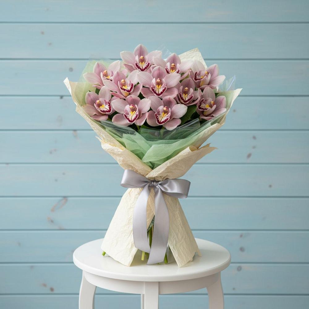 Букет цветов из: Орхидеи и Розы в Дятьково