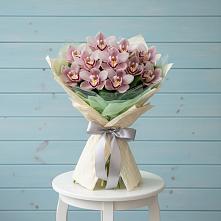 Букет цветов из:  Орхидеи и Розы в Дятьково