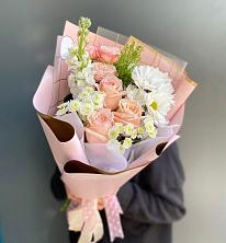 Букет цветов из:  Хризантемы и Розы в Дятьково
