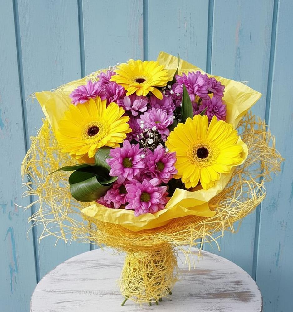 Букет цветов из: Хризантемы и Герберы в Дятьково