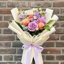 Букет цветов из:  Лизиантусы и Розы #REPLACE_PRED# Дятьково