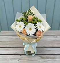 Букет цветов из:  Герберы, Розы и Хризантемы в Дятьково