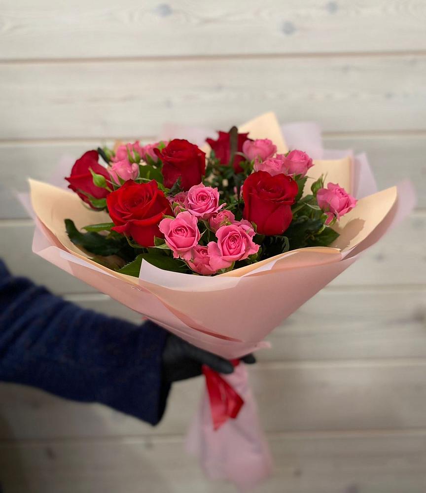 Букет цветов из: Розы в Дятьково