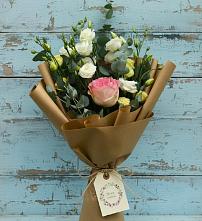 Букет цветов из:  Розы и Лизиантусы в Дятьково