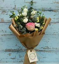 Букет цветов из:  Розы и Лизиантусы в Дятьково