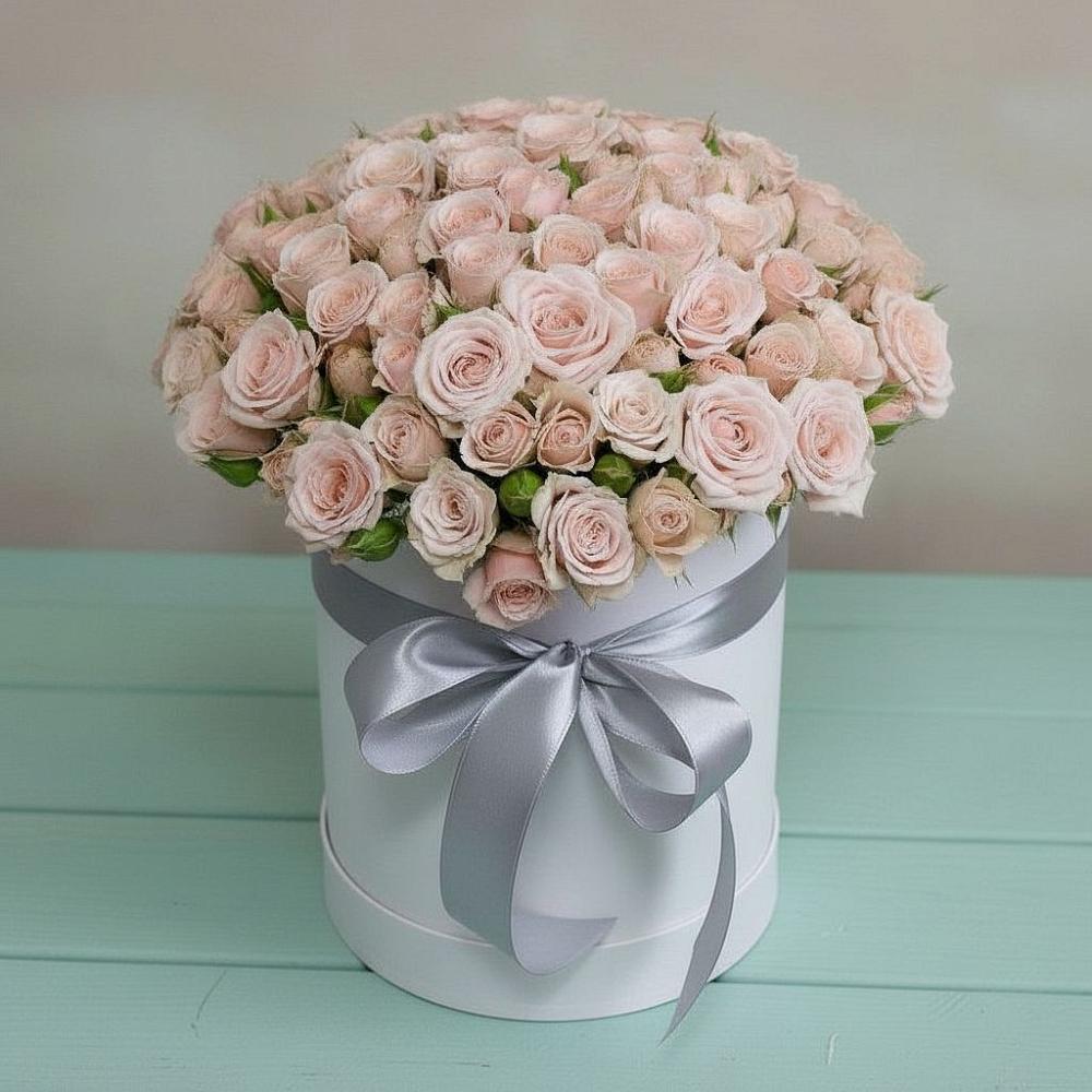 Цветочная композиция из Розы в шляпной коробке в Дятьково